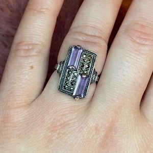 Beautiful vintage sterling silver and amethyst ring, size 7
